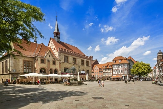 Das Gönseliesel und das Alte Rathaus in Göttingen